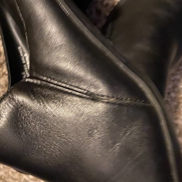 Madeline Soft Black Leather Chunk 2" Heal slip on. Size 8.5 M - Picture 7 of 7